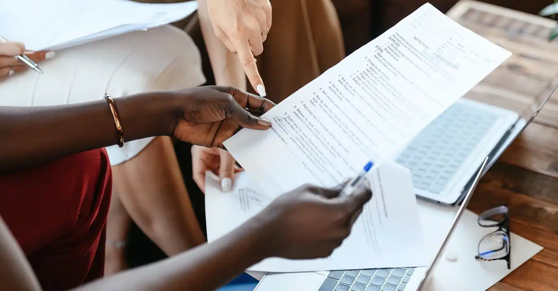 Strong employment contract drafted by MAR Legal to protect UK employers and employees